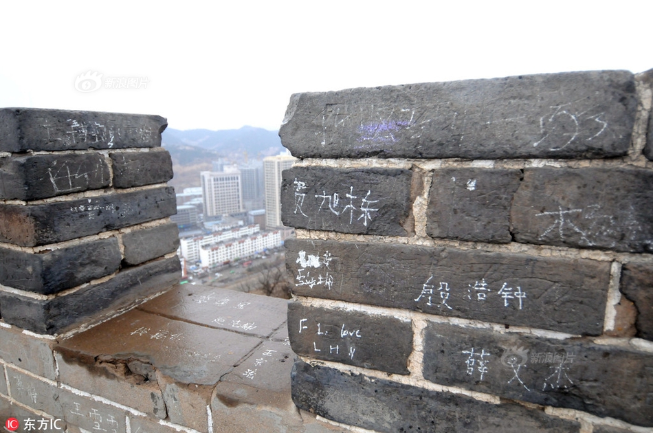 [流言板]刺激！約基奇提前對麥科勒姆犯規(guī)，隨后掘金送米西上罰球線